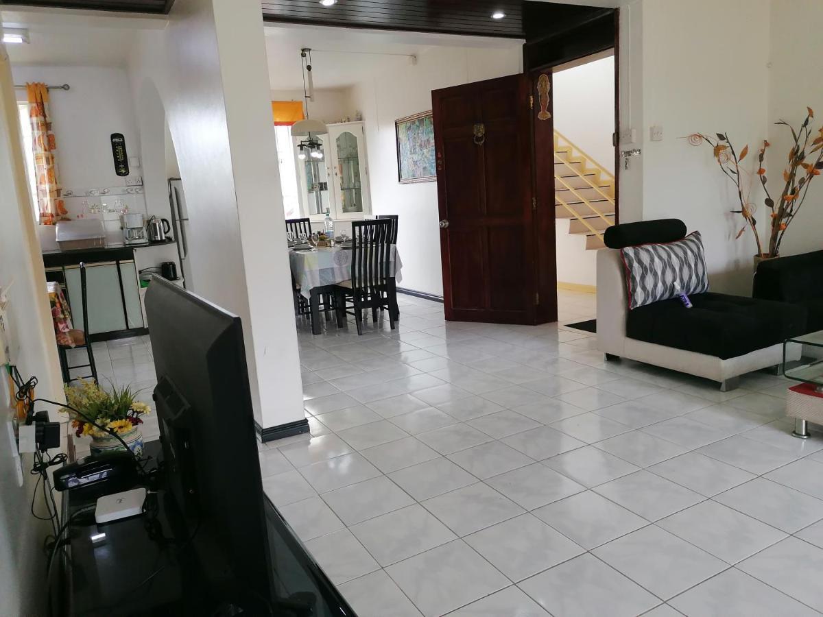 Les Camelias Ground Floor Appartamento *